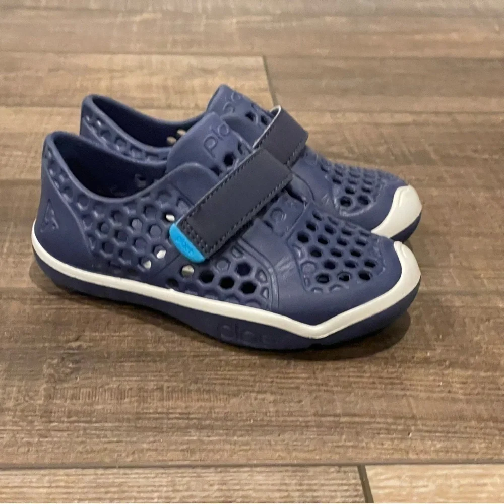 Plae Mimo Shoes Toddler Water Slip On Sneakers Navy Blue Comfort Straps Size 10